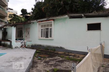 Casa à venda com 450m², 4 quartos e 8 vagasEdícula