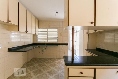 Casa à venda com 280m², 3 quartos e 8 vagasCozinha