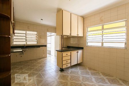Casa à venda com 280m², 3 quartos e 8 vagasCozinha