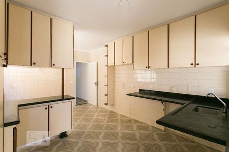 Casa à venda com 280m², 3 quartos e 8 vagasCozinha