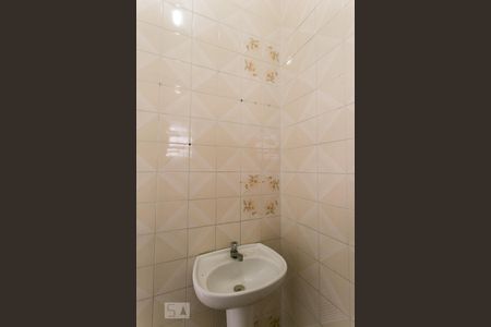 Casa à venda com 280m², 3 quartos e 8 vagasBanheiro da Serviço