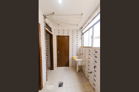 Apartamento à venda com 145m², 3 quartos e 1 vagaÁrea de serviço