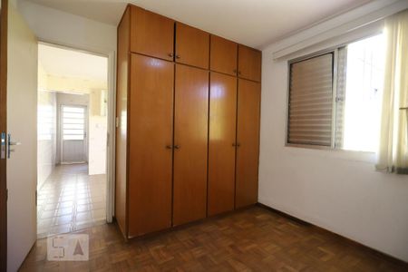 Casa à venda com 228m², 4 quartos e 3 vagasQuarto de Serviço