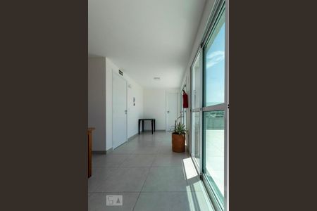 Apartamento para alugar com 64m², 2 quartos e 1 vagaÁrea comum - Churrasqueira