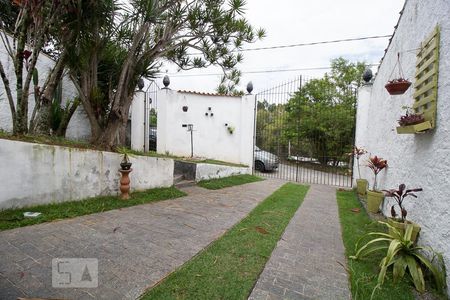Casa para alugar com 401m², 4 quartos e 4 vagas Casa para alugar com 401m², 4 quartos e 4 vagasGaragem