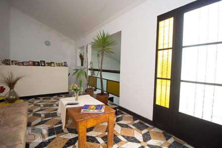 Casa para alugar com 401m², 4 quartos e 4 vagas Casa para alugar com 401m², 4 quartos e 4 vagasSala de TV