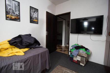 Casa para alugar com 401m², 4 quartos e 4 vagas Casa para alugar com 401m², 4 quartos e 4 vagasQuarto 1