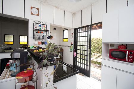 Casa para alugar com 401m², 4 quartos e 4 vagas Casa para alugar com 401m², 4 quartos e 4 vagasCozinha