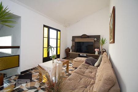 Casa para alugar com 401m², 4 quartos e 4 vagas Casa para alugar com 401m², 4 quartos e 4 vagasSala de TV