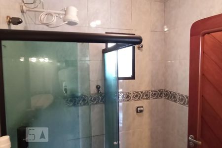 Casa para alugar com 367m², 3 quartos e 5 vagas Casa para alugar com 367m², 3 quartos e 5 vagasBanheiro suite 2