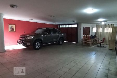 Casa para alugar com 367m², 3 quartos e 5 vagas Casa para alugar com 367m², 3 quartos e 5 vagasGaragem