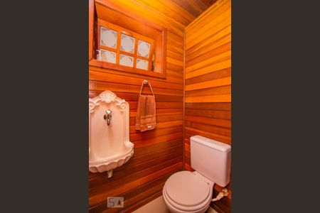 Casa à venda com 258m², 3 quartos e 3 vagasLavabo 