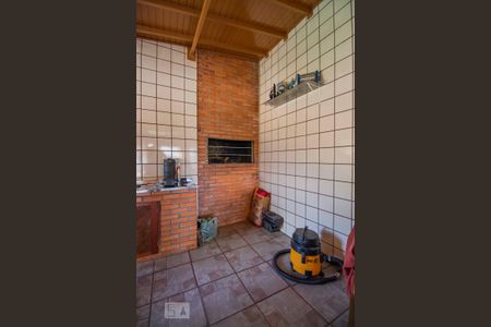 Casa à venda com 258m², 3 quartos e 3 vagas Churrasqueira