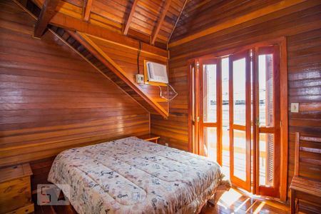 Casa à venda com 258m², 3 quartos e 3 vagasQuarto 2