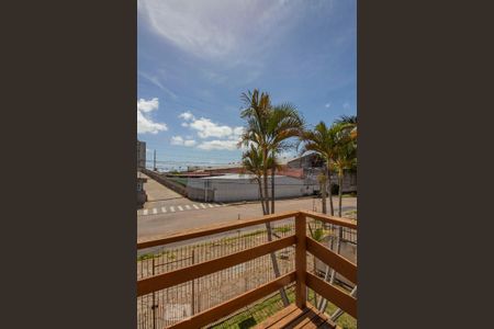 Casa à venda com 258m², 3 quartos e 3 vagasVaranda Quarto 1