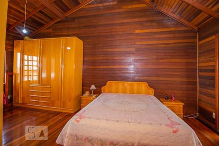 Casa à venda com 258m², 3 quartos e 3 vagasSuíte 