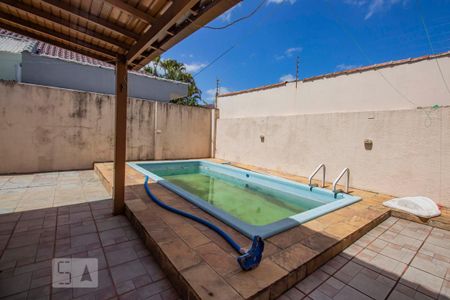 Casa à venda com 258m², 3 quartos e 3 vagasPiscina