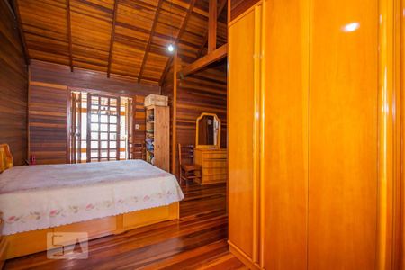 Casa à venda com 258m², 3 quartos e 3 vagasSuíte 