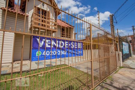 Casa à venda com 258m², 3 quartos e 3 vagasPlaquinha 