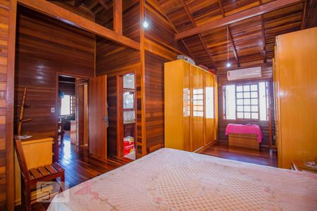 Casa à venda com 258m², 3 quartos e 3 vagasSuíte 