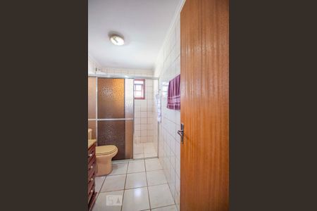 Casa à venda com 258m², 3 quartos e 3 vagasBanheiro da Suíte  