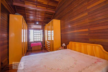 Casa à venda com 258m², 3 quartos e 3 vagasSuíte 