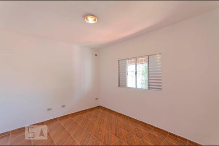 Quarto 1 de casa para alugar com 2 quartos, 85m² em Jardim Triana, São Paulo