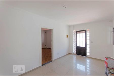 Sala de casa para alugar com 2 quartos, 85m² em Jardim Triana, São Paulo