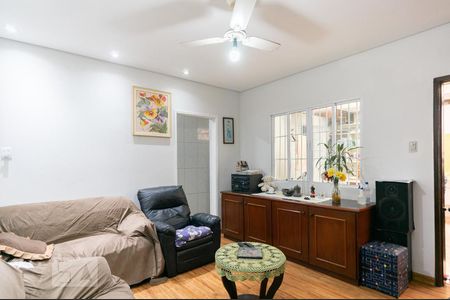 Sala de casa à venda com 2 quartos, 88m² em Moinho Velho, São Paulo