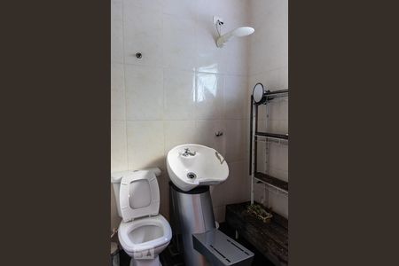 Apartamento para alugar com 215m², 3 quartos e 2 vagas Apartamento para alugar com 215m², 3 quartos e 2 vagasBanheiro Social