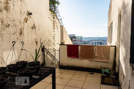 Apartamento para alugar com 215m², 3 quartos e 2 vagas Apartamento para alugar com 215m², 3 quartos e 2 vagasEntrada