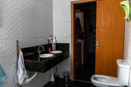 Apartamento para alugar com 215m², 3 quartos e 2 vagas Apartamento para alugar com 215m², 3 quartos e 2 vagasBanheiro da Suíte