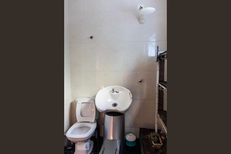 Apartamento para alugar com 215m², 3 quartos e 2 vagas Apartamento para alugar com 215m², 3 quartos e 2 vagasBanheiro Social