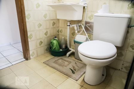 Casa à venda com 122m², 3 quartos e 2 vagas Casa à venda com 122m², 3 quartos e 2 vagasBanheiro 1