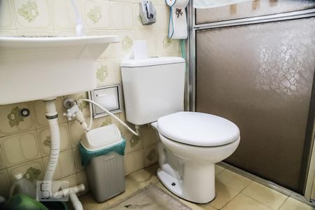 Casa à venda com 122m², 3 quartos e 2 vagas Casa à venda com 122m², 3 quartos e 2 vagasBanheiro 1