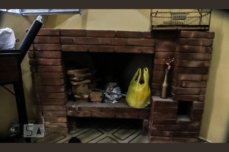 Casa à venda com 122m², 3 quartos e 2 vagas Casa à venda com 122m², 3 quartos e 2 vagasFogão a lena