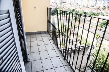 Casa à venda com 122m², 3 quartos e 2 vagas Casa à venda com 122m², 3 quartos e 2 vagasVaranda Quarto 1