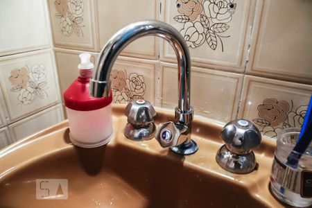 Casa à venda com 122m², 3 quartos e 2 vagas Casa à venda com 122m², 3 quartos e 2 vagasBanheiro - Torneira