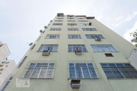 Apartamento à venda com 75m², 2 quartos e sem vagaFachada