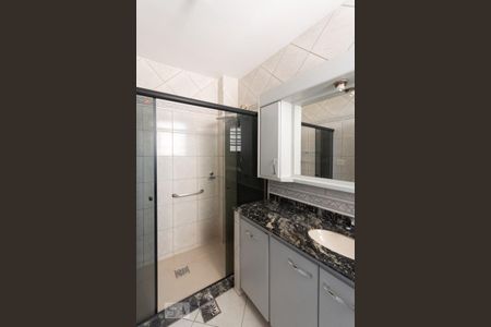Banheiro de apartamento para alugar com 2 quartos, 74m² em Maracanã, Rio de Janeiro