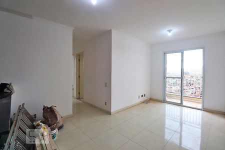 Sala de apartamento para alugar com 3 quartos, 62m² em Jardim Santo André, Santo André