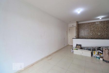 Sala de apartamento para alugar com 3 quartos, 62m² em Jardim Santo André, Santo André