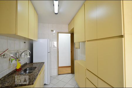 Apartamento para alugar com 60m², 2 quartos e 1 vagaCozinha