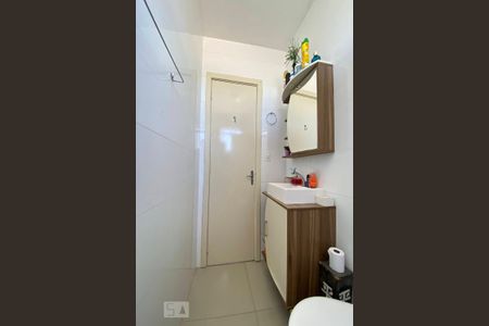 Apartamento à venda com 44m², 2 quartos e sem vaga Apartamento à venda com 44m², 2 quartos e sem vagaBanheiro
