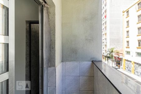 Varanda de kitnet/studio para alugar com 1 quarto, 28m² em Centro Histórico de São Paulo, São Paulo