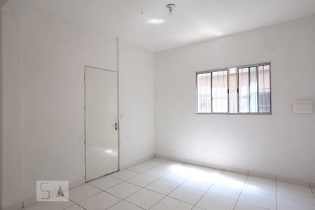 Sala/Quarto de casa para alugar com 1 quarto, 65m² em Itaquera, São Paulo