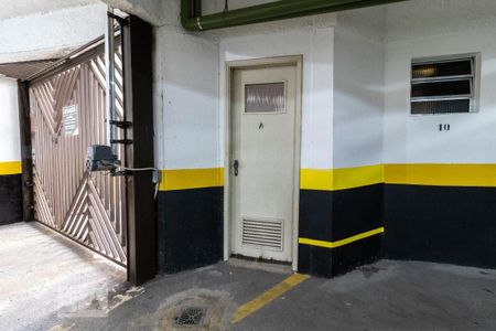 Apartamento para alugar com 207m², 4 quartos e 4 vagas Apartamento para alugar com 207m², 4 quartos e 4 vagasGaragem - Depósito