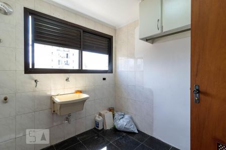 Apartamento para alugar com 207m², 4 quartos e 4 vagas Apartamento para alugar com 207m², 4 quartos e 4 vagasÁrea de Serviço
