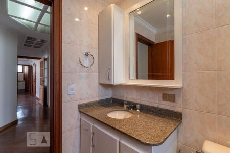 Apartamento para alugar com 207m², 4 quartos e 4 vagas Apartamento para alugar com 207m², 4 quartos e 4 vagasBanheiro Comum