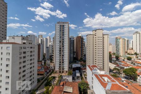 Apartamento para alugar com 207m², 4 quartos e 4 vagas Apartamento para alugar com 207m², 4 quartos e 4 vagasVista da Suíte 1